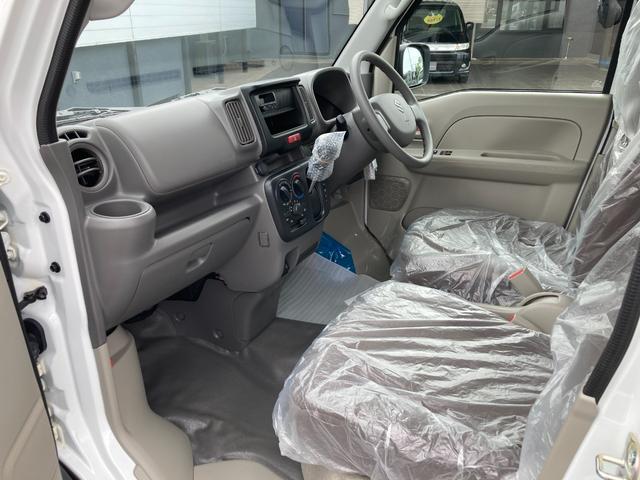 エブリイ ウィズ　車いす移動車　４ＷＤ　届出済未使用車　ウィズシリーズ　スロープタイプ　フロアマット　本体非課税（15枚目）