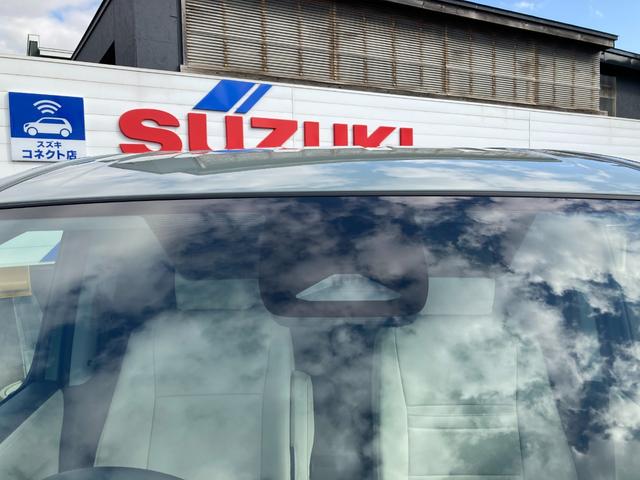 シエンタ ハイブリッドＺ　４ＷＤ５人　１０．５インチ純正ディスプレイオーディオ　ステアリングヒーター　純正室内カーテンセット＆ＦＵＮＦＵＮシートカバー　後方オートブレーキ　走行中視聴キット　両席シートヒーター　アドバンストパーク（13枚目）