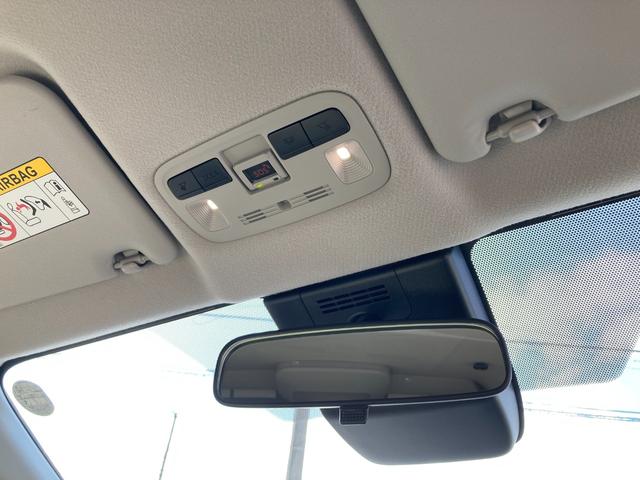 シエンタ ハイブリッドＺ　４ＷＤ５人　１０．５インチ純正ディスプレイオーディオ　ステアリングヒーター　純正室内カーテンセット＆ＦＵＮＦＵＮシートカバー　後方オートブレーキ　走行中視聴キット　両席シートヒーター　アドバンストパーク（51枚目）