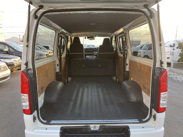 ハイエースバン ＤＸ　ＧＬパッケージ　４ＷＤ　社外ナビ　ドライブレコーダー　ＥＴＣ　ボディ同色バンパー　プライバシーガラス（16枚目）