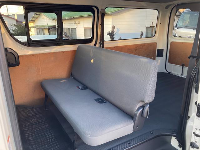 ハイエースバン ＤＸ　ＧＬパッケージ　４ＷＤ　社外ナビ　ドライブレコーダー　ＥＴＣ　ボディ同色バンパー　プライバシーガラス（17枚目）