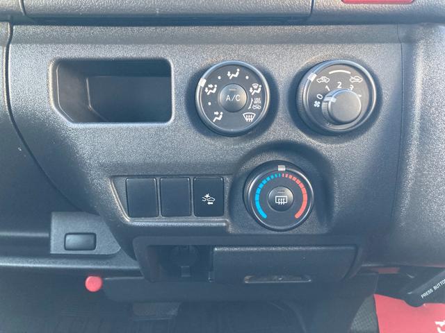 ハイエースバン ＤＸ　ＧＬパッケージ　４ＷＤ　社外ナビ　ドライブレコーダー　ＥＴＣ　ボディ同色バンパー　プライバシーガラス（32枚目）