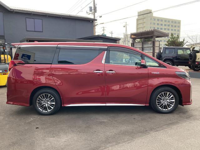 アルファードハイブリッド エグゼクティブラウンジS 4WD 7人 本州仕入れ 9.2インチ純正SDナビ(Blu-ray DVD Bluetooth)12.1インチフリップダウンモニター ETC2.0 デジタルインナーミラー ブラインドスポットモニター(4枚目)