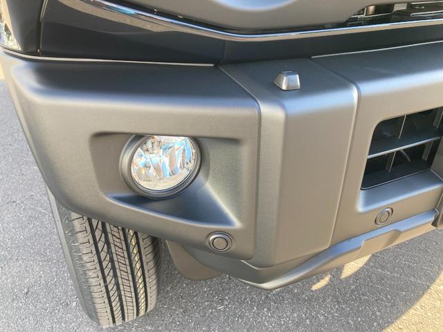 ジムニー ＸＣ　４ＷＤ　５型　登録済未使用車　ＬＥＤヘッドライト　アイドリングストップ　シートヒーター　Ｒｒスモークガラス（11枚目）