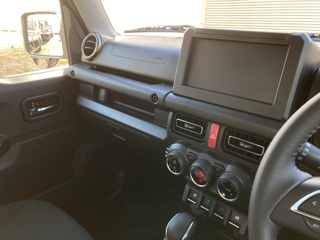 ジムニー ＸＣ　４ＷＤ　５型　登録済未使用車　ＬＥＤヘッドライト　アイドリングストップ　シートヒーター　Ｒｒスモークガラス（26枚目）