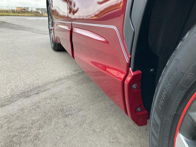 カローラクロス ハイブリッド　Ｚ　４ＷＤ　本州仕入れ　モデリスタエアロ　１０．５インチディスプレイオーディオ　パノラマルーフ　シートヒーター　寒冷地仕様　トヨタチームメイト　おくだけ充電　２カメラドラレコ　ＥＴＣ２．０（20枚目）