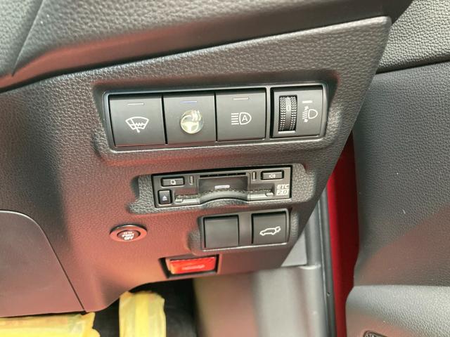 カローラクロス ハイブリッド　Ｚ　４ＷＤ　本州仕入れ　モデリスタエアロ　１０．５インチディスプレイオーディオ　パノラマルーフ　シートヒーター　寒冷地仕様　トヨタチームメイト　おくだけ充電　２カメラドラレコ　ＥＴＣ２．０（41枚目）