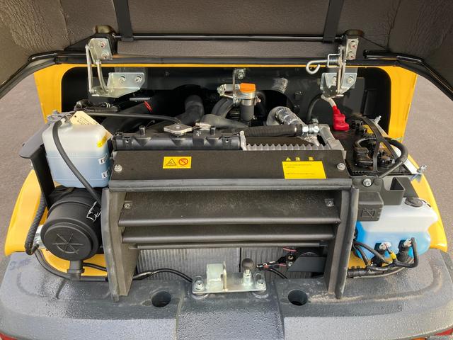 日本 　コマツ　ミニホイールローダー　ＷＡ３０－６Ｅ０　４ＷＤ　未使用　バケット０．５ｍ→０．６ｍへアップグレード　スパイクピン打ち（17枚目）