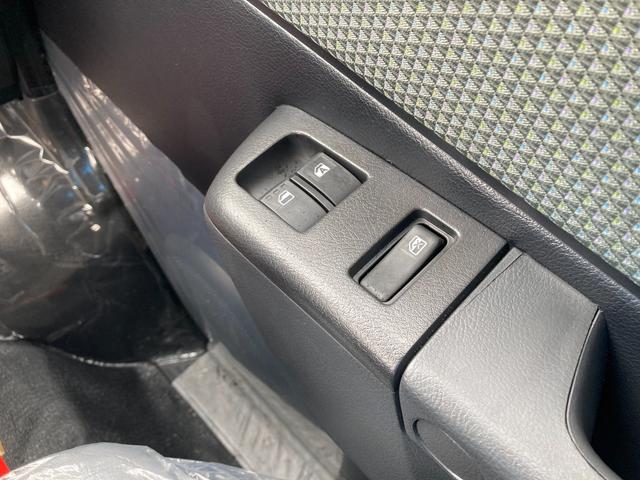 タウンエースバン ＧＬ　４ＷＤ　スマートアシスト　ボディ同色フロントバンパードアミラー　プライバシーガラス　パワーウィンドウ　アイドリングストップ（32枚目）