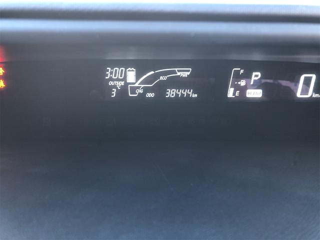 アクア Sスタイルブラック レーンアシスト 衝突被害軽減システム オートマチックハイビーム オートライト スマートキー 電動格納ミラー CVT 衝突安全ボディ ABS ESC CD エアコン パワーステアリング パワーウィンドウ(4枚目)