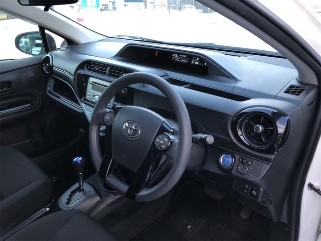 アクア Sスタイルブラック レーンアシスト 衝突被害軽減システム オートマチックハイビーム オートライト スマートキー 電動格納ミラー CVT 衝突安全ボディ ABS ESC CD エアコン パワーステアリング パワーウィンドウ(8枚目)