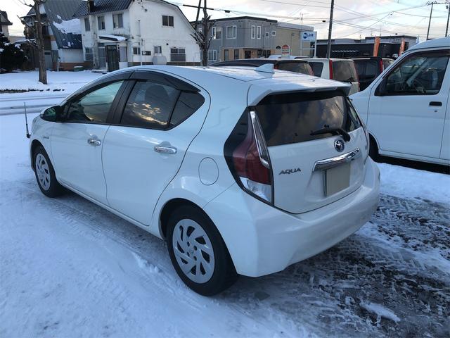 アクア Sスタイルブラック レーンアシスト 衝突被害軽減システム オートマチックハイビーム オートライト スマートキー 電動格納ミラー CVT 衝突安全ボディ ABS ESC CD エアコン パワーステアリング パワーウィンドウ(19枚目)