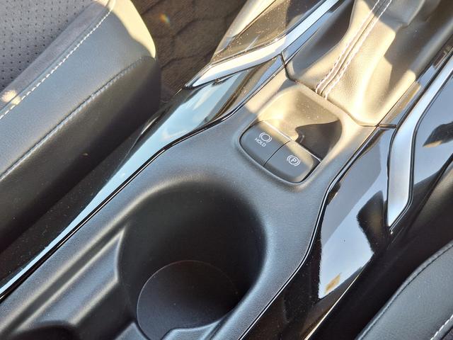 カローラツーリング アクティブスポーツ　４ＷＤ　寒冷地仕様　法人ワンオーナー　純正エンジンスターター　ｂｌｕｅｔｏｏｔｈ　バックカメラ　ＥＴＣ　ディスプレイオーディオ　地デジ　スマートキー　アイドリングストップ　ステアリング／シートヒーター（25枚目）