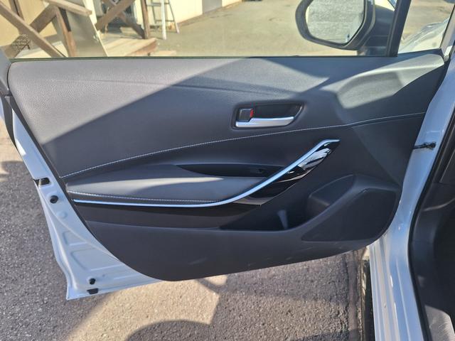 カローラツーリング アクティブスポーツ　４ＷＤ　寒冷地仕様　法人ワンオーナー　純正エンジンスターター　ｂｌｕｅｔｏｏｔｈ　バックカメラ　ＥＴＣ　ディスプレイオーディオ　地デジ　スマートキー　アイドリングストップ　ステアリング／シートヒーター（32枚目）