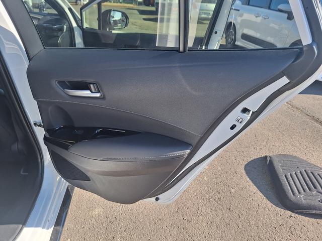 カローラツーリング アクティブスポーツ　４ＷＤ　寒冷地仕様　法人ワンオーナー　純正エンジンスターター　ｂｌｕｅｔｏｏｔｈ　バックカメラ　ＥＴＣ　ディスプレイオーディオ　地デジ　スマートキー　アイドリングストップ　ステアリング／シートヒーター（34枚目）