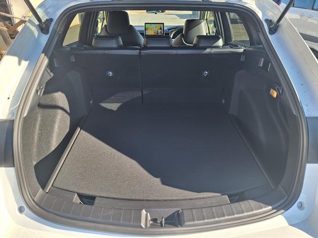 カローラツーリング アクティブスポーツ　４ＷＤ　寒冷地仕様　法人ワンオーナー　純正エンジンスターター　ｂｌｕｅｔｏｏｔｈ　バックカメラ　ＥＴＣ　ディスプレイオーディオ　地デジ　スマートキー　アイドリングストップ　ステアリング／シートヒーター（35枚目）