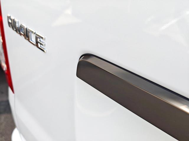 ハイエースバン ロングスーパーGL ダークプライムS 寒冷地仕様・オプションナビ NSZT-W66T・パノラミックビューモニター・デジタルインナーミラー・リアフォグ・リモートスタート・フロアマット・サイドバイザー・ナンバーフレーム(19枚目)