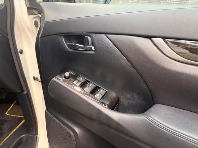 ヴェルファイア (20枚目)