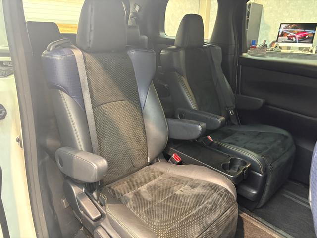 ヴェルファイア (23枚目)