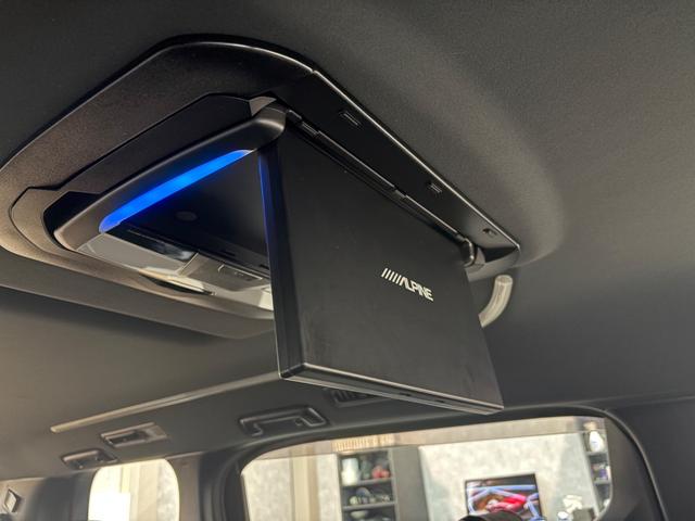 ヴェルファイア (28枚目)