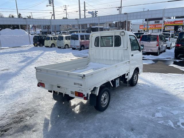 サンバートラック 　４ＷＤ　ＭＴ　エアコン　パワーステアリング（13枚目）