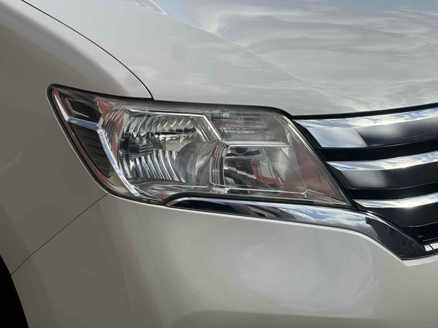 セレナ 　ドライブレコーダー　ＥＴＣ　バックカメラ　ナビ　ＴＶ　両側電動スライドドア　オートライト　スマートキー　アイドリングストップ　電動格納ミラー　３列シート　ＣＶＴ　アルミホイール（24枚目）