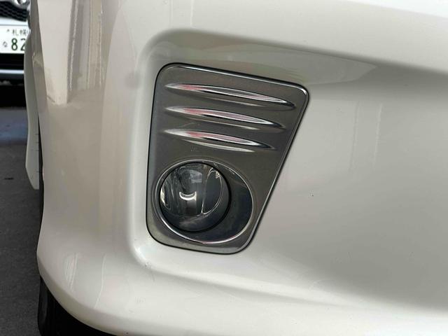 セレナ 　ドライブレコーダー　ＥＴＣ　バックカメラ　ナビ　ＴＶ　両側電動スライドドア　オートライト　スマートキー　アイドリングストップ　電動格納ミラー　３列シート　ＣＶＴ　アルミホイール（26枚目）