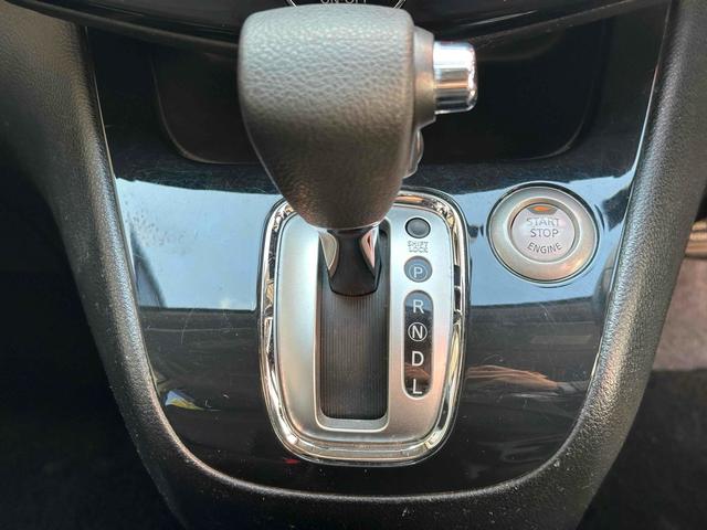 セレナ 　ドライブレコーダー　ＥＴＣ　バックカメラ　ナビ　ＴＶ　両側電動スライドドア　オートライト　スマートキー　アイドリングストップ　電動格納ミラー　３列シート　ＣＶＴ　アルミホイール（37枚目）