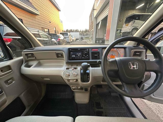 車を運転する際には運転席の存在は欠かせません。なのでしっかりとチェックしたいポイントですね。