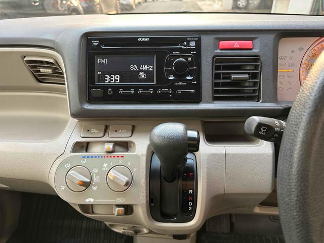 発進時や後退時に必ず操作するレバーです。操作のしやすさが肝になってきます。ぜひ一度体感してください。