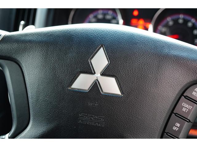 デリカＤ：５ Ｇ　パワーパッケージ　助手席エアバッグ　インテリジェントキー　切替式４ＷＤ　オートクルーズコントロール　衝突安全ボディ　デュアルエアコン　運転席エアバック　ＡＳＣ　３列シート　キーフリー　ＡＢＳ　フルフラット　パワステ（24枚目）