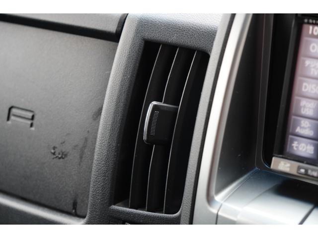 デリカＤ：５ Ｇ　パワーパッケージ　助手席エアバッグ　インテリジェントキー　切替式４ＷＤ　オートクルーズコントロール　衝突安全ボディ　デュアルエアコン　運転席エアバック　ＡＳＣ　３列シート　キーフリー　ＡＢＳ　フルフラット　パワステ（32枚目）