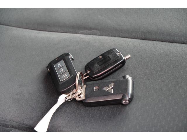 デリカＤ：５ Ｇ　パワーパッケージ　助手席エアバッグ　インテリジェントキー　切替式４ＷＤ　オートクルーズコントロール　衝突安全ボディ　デュアルエアコン　運転席エアバック　ＡＳＣ　３列シート　キーフリー　ＡＢＳ　フルフラット　パワステ（46枚目）