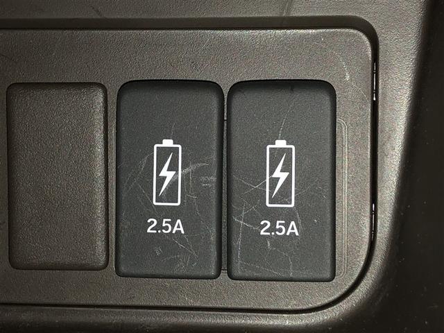 N-BOX L 助手席側電動スライドドア ETC車載器 CMBS Bカメラ ナビTV LEDヘッドライト クルコン ベンチシート オートエアコン 盗難防止システム 4WD 地デジTV ドラレコ キーレス DVD(30枚目)