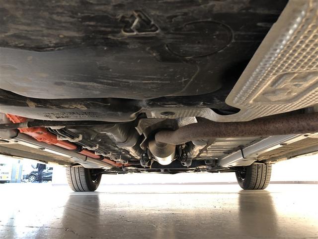 ヤリス ハイブリッドX サイドエアバッグ 盗難防止 VSC クルコン 4WD アイドリングストップ ETC スマートキー 寒冷地仕様 ナビ オートエアコン ミュージックプレイヤー接続可 メモリーナビ キーレス エアバッグ(9枚目)