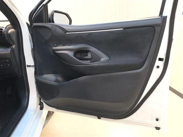 ヤリス ハイブリッドX サイドエアバッグ 盗難防止 VSC クルコン 4WD アイドリングストップ ETC スマートキー 寒冷地仕様 ナビ オートエアコン ミュージックプレイヤー接続可 メモリーナビ キーレス エアバッグ(12枚目)