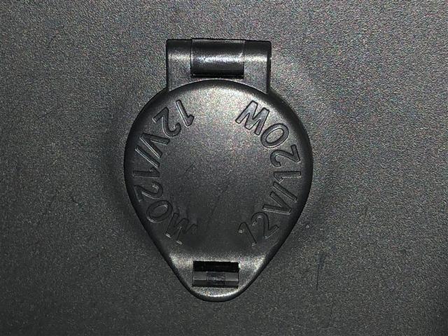 ヤリス ハイブリッドX サイドエアバッグ 盗難防止 VSC クルコン 4WD アイドリングストップ ETC スマートキー 寒冷地仕様 ナビ オートエアコン ミュージックプレイヤー接続可 メモリーナビ キーレス エアバッグ(30枚目)