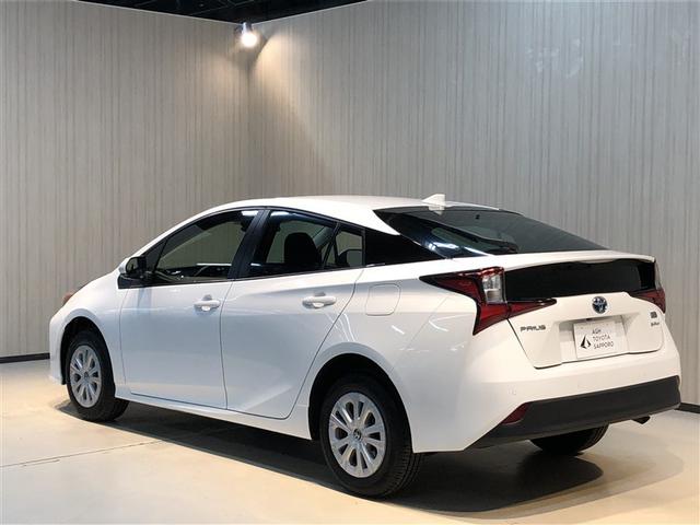 プリウス S 衝突軽減 4wd エアコン LEDヘッドライト ナビ バックガイドモニター クルコン 寒冷地仕様 ETC車載器 盗難防止システム メモリナビ パワーステアリング AC100V カーテンエアバック(7枚目)