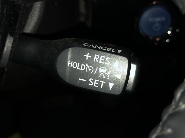 プリウス S 衝突軽減 4wd エアコン LEDヘッドライト ナビ バックガイドモニター クルコン 寒冷地仕様 ETC車載器 盗難防止システム メモリナビ パワーステアリング AC100V カーテンエアバック(17枚目)