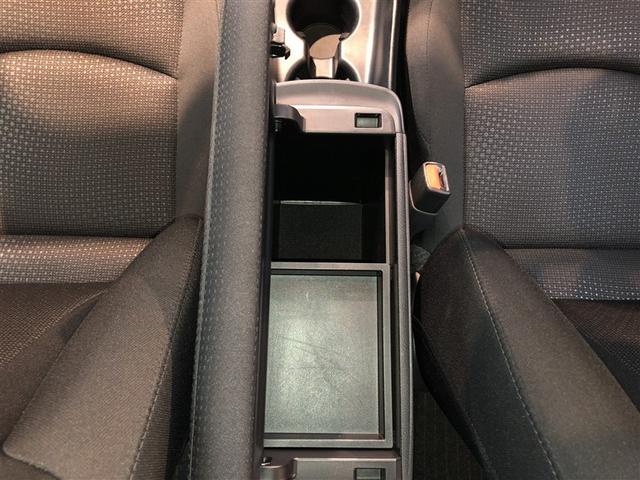 プリウス S 衝突軽減 4wd エアコン LEDヘッドライト ナビ バックガイドモニター クルコン 寒冷地仕様 ETC車載器 盗難防止システム メモリナビ パワーステアリング AC100V カーテンエアバック(33枚目)