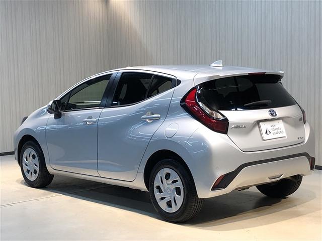 アクア X オートエアコン LEDヘッド クルーズコントロール ナビ バックカメラ ETC サイドエアバッグ スマートキー 4WD 盗難防止システム エアバッグ メモリーナビ ESC ABS キーレス 寒冷地仕様(7枚目)