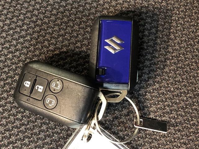 ワゴンＲスマイル ハイブリッドＳ　前後誤発進抑制　レンタカーアップ　フルタイム４ＷＤ　バックカメラ　フルオートエアコン　スマートキー　キーレスエントリー　イモビライザー　運転席エアバッグ　パワーステアリング　助手席エアバック　ＤＶＤ（18枚目）