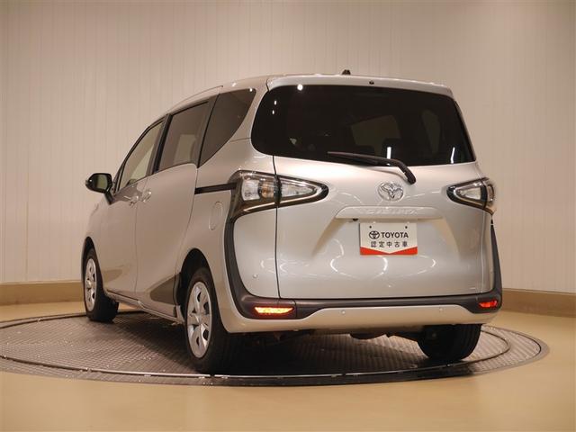 シエンタ Ｘ　ＶＳＣ　パワーウインドウ　寒冷地仕様車　キーレスエントリー　パワーステアリング　ナビ　マニュアルエアコン　衝突被害軽減ブレーキ　４ＷＤ　バックカメラ　スマートキー　ＥＴＣ　ＡＢＳ　レンタＵＰ（3枚目）