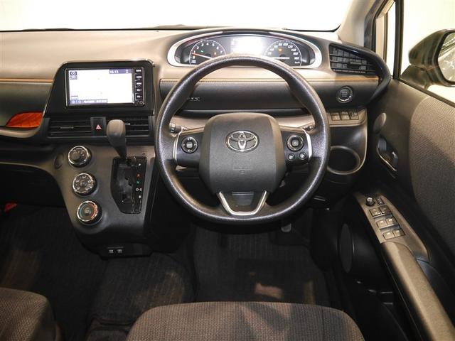 シエンタ Ｘ　ＶＳＣ　パワーウインドウ　寒冷地仕様車　キーレスエントリー　パワーステアリング　ナビ　マニュアルエアコン　衝突被害軽減ブレーキ　４ＷＤ　バックカメラ　スマートキー　ＥＴＣ　ＡＢＳ　レンタＵＰ（5枚目）