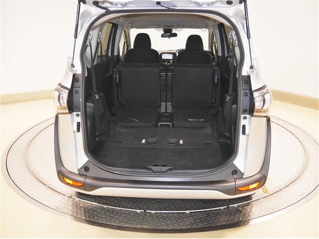 シエンタ Ｘ　ＶＳＣ　パワーウインドウ　寒冷地仕様車　キーレスエントリー　パワーステアリング　ナビ　マニュアルエアコン　衝突被害軽減ブレーキ　４ＷＤ　バックカメラ　スマートキー　ＥＴＣ　ＡＢＳ　レンタＵＰ（10枚目）