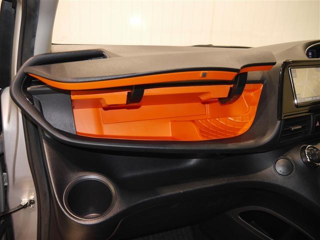 シエンタ Ｘ　ＶＳＣ　パワーウインドウ　寒冷地仕様車　キーレスエントリー　パワーステアリング　ナビ　マニュアルエアコン　衝突被害軽減ブレーキ　４ＷＤ　バックカメラ　スマートキー　ＥＴＣ　ＡＢＳ　レンタＵＰ（28枚目）