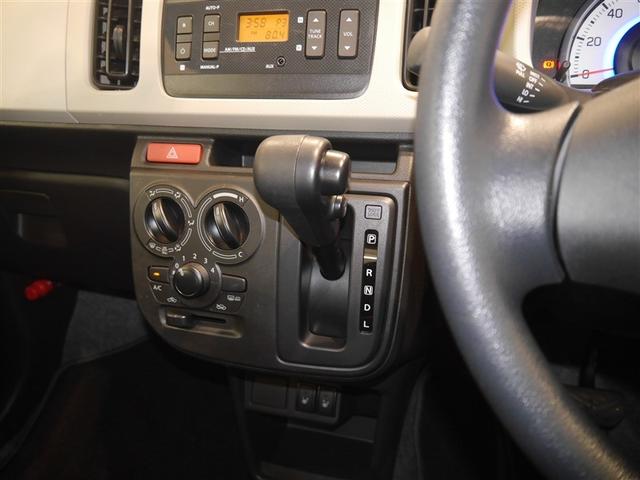 アルト L エコアイドル レーダーブレーキサポート付き 横滑り防止装置付き 1オーナー車 アルミ 運転席助手席エアバッグ PW AUX接続 キーレス PS 運転席エアバック ABS 4WD エアコン(6枚目)