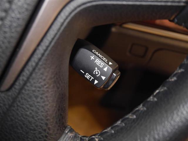 クラウン ロイヤルサルーンｉ－Ｆｏｕｒ　フルセグ地デジ　ＡＢＳ　エアバッグ　カーテンエアバック　スマートキ　盗難防止システム　オートエアコン　ＤＶＤ　クルーズコントロール　パワーシート　ＥＴＣ　Ｂカメラ　４ＷＤ　アルミホイール　キーレス（17枚目）