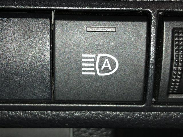 �Ό��Ԃ̃��C�g���s�Ԃ̃e�[�������v�Ȃǎ��̖͂��邳�����m���āA�n�C�r�[���ƃ��[�r�[���������Ő؂�ւ��܂��B