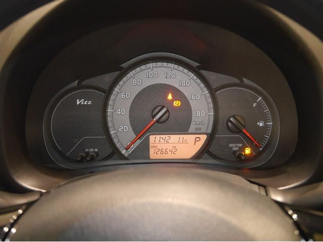 ヴィッツ Ｆ　寒冷地仕様　４ＷＤ（7枚目）